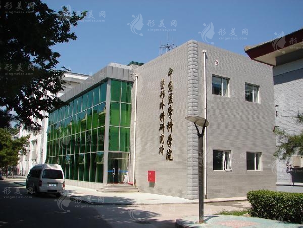 北京八大處光子嫩膚多少錢一次？誰做的好？價格表_張波醫(yī)生簡介