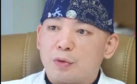 探索動態(tài)表情對人中的潛在影響：余文林醫(yī)生的見解 