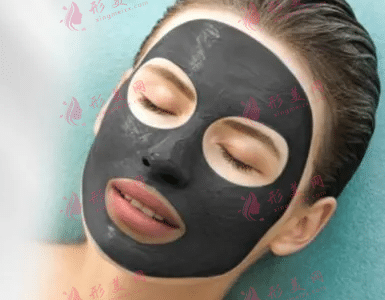 黑臉娃娃和光子嫩膚有什么區(qū)別?能一起做嗎