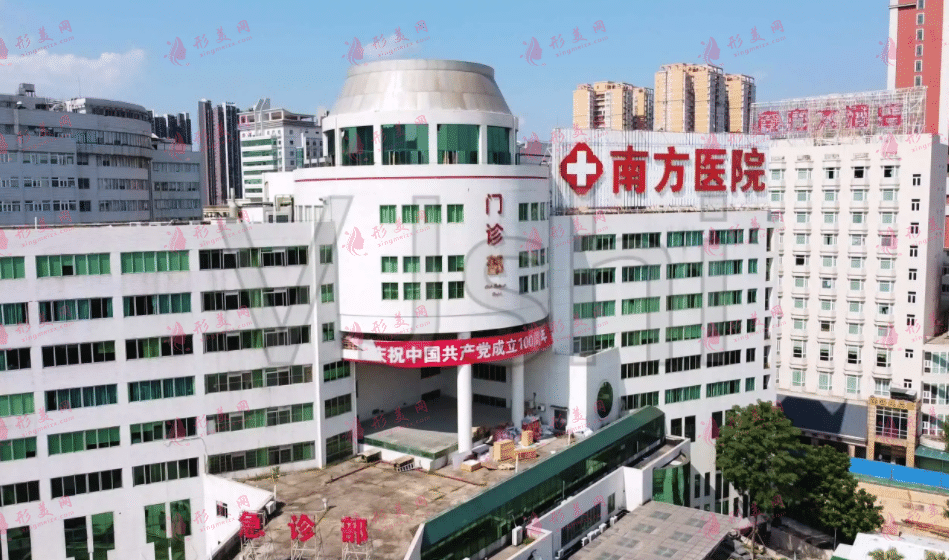 南方醫(yī)院魯峰隆胸怎么樣？魯峰項目科普及最新收費(fèi)價格表