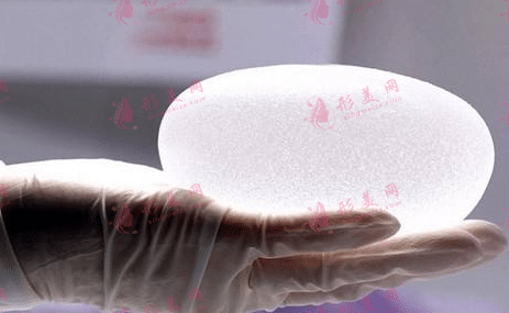 硅膠隆胸假體