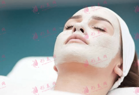 激光點(diǎn)痣掉痂后可以敷面膜嗎?激光點(diǎn)痣的術(shù)后護(hù)理