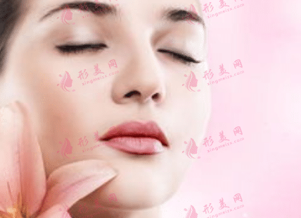 彩光嫩膚