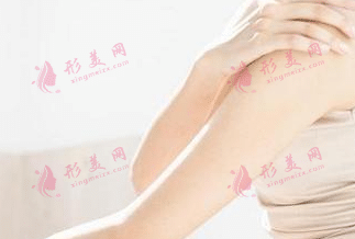 手臂吸脂 手臂吸脂