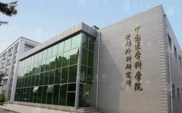 北京八大鼻修復(fù)價(jià)格，謝洋春、劉暾、王歡等醫(yī)生信息介紹