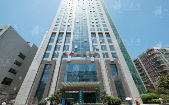 成都西區(qū)醫(yī)院隆鼻技術(shù)怎么樣？好評醫(yī)生介紹、收費價格匯總