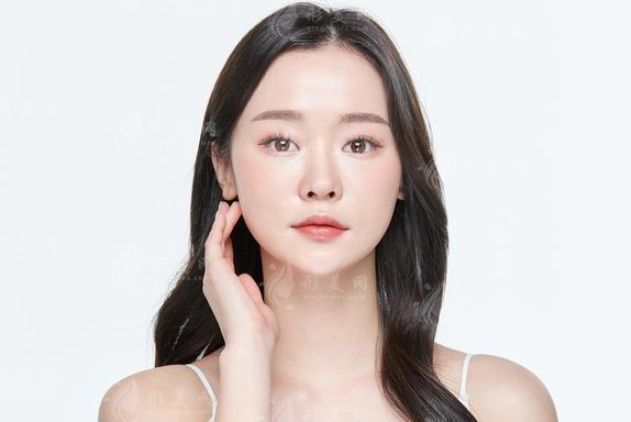 眼部提升手術(shù)多久恢復(fù)？介紹幾種快速恢復(fù)的方法