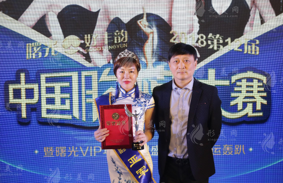 廣州藝星蔣思軍院長(zhǎng)的假體隆胸和自體脂肪隆胸技術(shù)有什么特點(diǎn)？