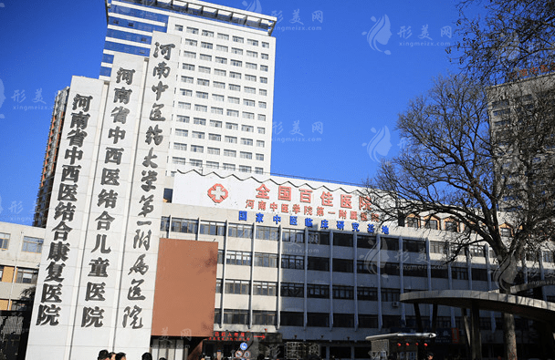 鄭州趙絳波醫(yī)生做縮胸怎么樣？胸型自然,收費價格不貴