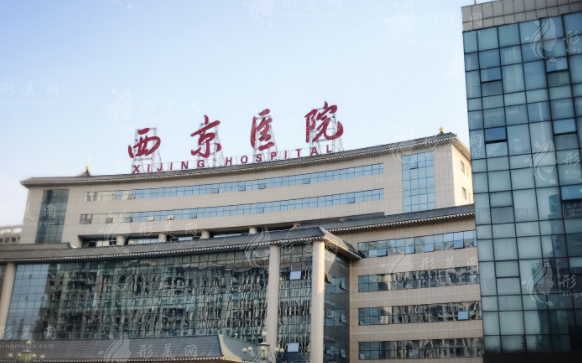 西京醫(yī)院做提眉術(shù)好的醫(yī)生推薦，馬顯杰、宋保強(qiáng)等都不錯(cuò)，附整形價(jià)格