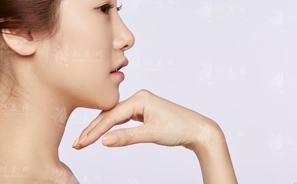 假體隆鼻失敗修復(fù)手術(shù)要隔多久做？有哪些需要注意的事項？
