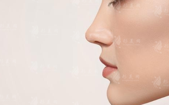 自體脂肪隆鼻：優(yōu)缺點及適用情況探討