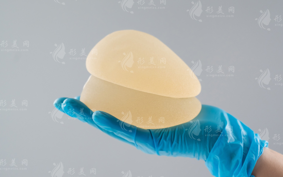 傲諾拉星熠光面285cc真實(shí)測評：手感軟糯還不跑杯，值不值得沖?