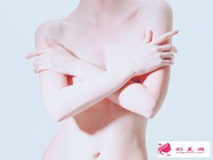 假體隆胸如何取出？