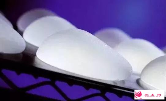做假體隆胸后多久能喝酒