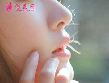 隆鼻術(shù)后多久可以化妝
