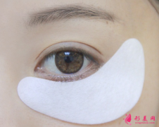 如何快速去除難看的眼袋