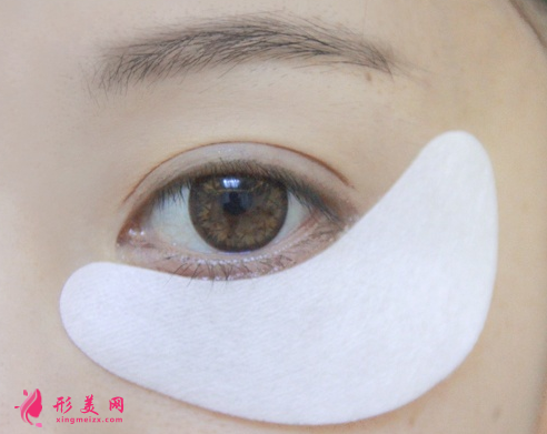 切除眼袋手術(shù)有什么風險