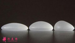 假體隆胸一個(gè)月后還硬嗎？