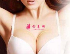 自體脂肪隆胸一次填充多少脂肪？