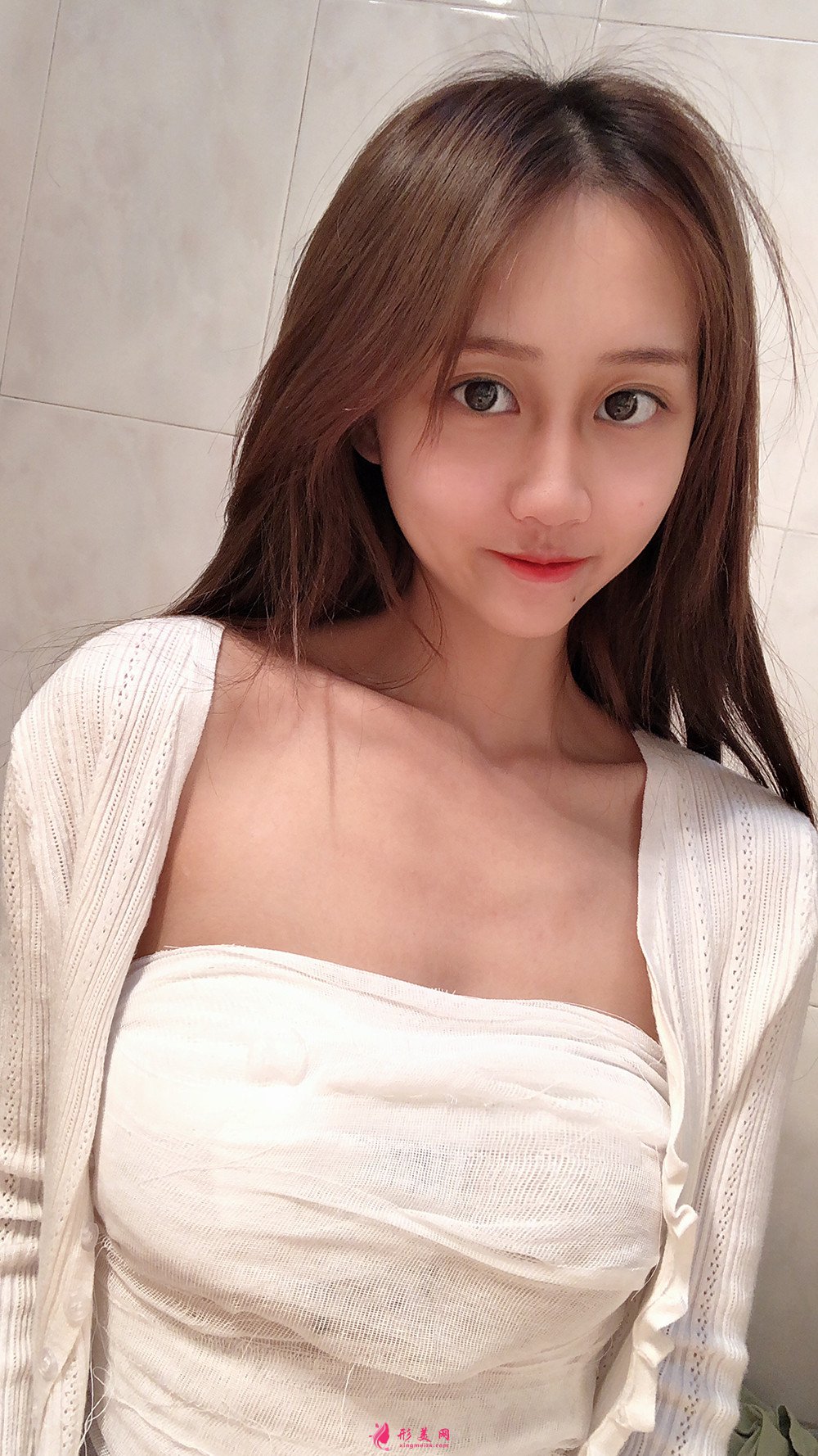 整形前