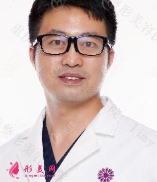 重慶華美醫(yī)生排行榜權(quán)威專家盤點(diǎn)！附隆鼻價(jià)格費(fèi)用一覽表