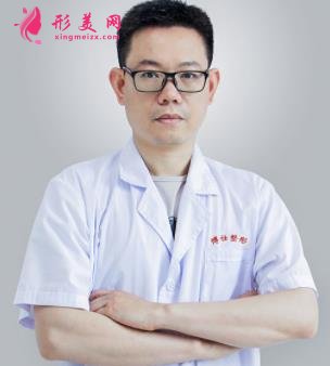 重慶華美醫(yī)生排行榜權(quán)威專家盤點(diǎn)！附隆鼻價(jià)格費(fèi)用一覽表