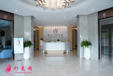 成都私立口腔醫(yī)院排名前五強(qiáng)盤點(diǎn)！牙齒矯正（整牙）價(jià)格費(fèi)用公示