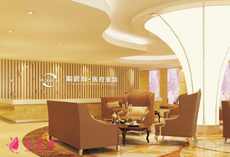 泉州哪家隆鼻醫(yī)院好？對比排名前四強醫(yī)院口碑，還有價格表2021版本參考