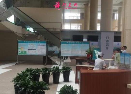南方醫(yī)科大學(xué)珠江醫(yī)院整形科陳兵雙眼皮多少錢？2020價格表全新上線！