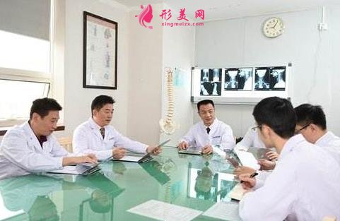 南方醫(yī)科大學(xué)珠江醫(yī)院整形科陳兵雙眼皮多少錢？2020價格表全新上線！